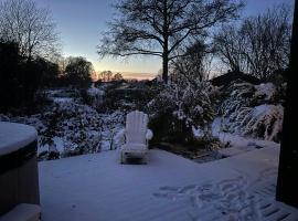 Neubau Eines Architektonisch Gestalteten Hauses Am Meer In Sandviken, hotel in Sölvesborg