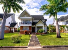 Villas At Blue Water Diani, hotel em Diani Beach