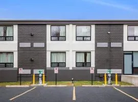 Days Inn by Wyndham Liberty