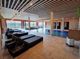 Au Coeur Du Village, hotel v destinaci Saint-Aubin