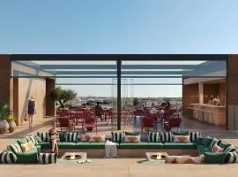 Upon Harbor - Seixal Bay Hotel