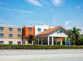 Holiday Inn Express & Suites Lantana by IHG