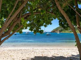 Serenity Villa- Steps from Beach Family Friendly, hotel a Cruz Bay