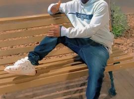 Mamadu pate seidi, hotel v Bissau