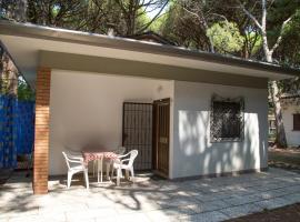 Holiday home in Eraclea Mare 25653, hotel in Marina di Santa Croce