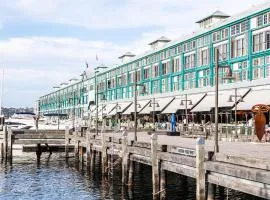 Ovolo Sydney Woolloomooloo, a Wyndham Hotel