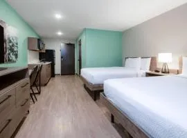 ECHO Suites Extended Stay by Wyndham Colorado Springs Airpt