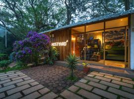 Hostyard Plantation Hostel, hotel em Suryanelli