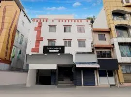 Collection O Chidambaram Stadium Formerly Hotel Admire Suit