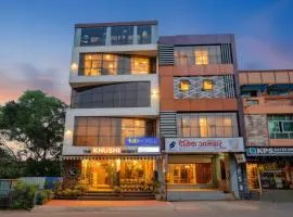 FabHotel Khushi Regent - Near DB Mall