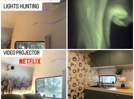 Santa Village northern lights box, hotel in Rovaniemi