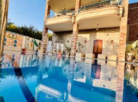 KR Hotel, ξενοδοχείο στο Λούξορ