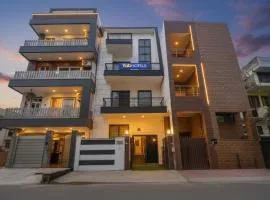 FabHotel Corporate Stayz - Near Medanta Hospoital