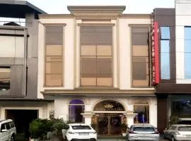 Hotel Lotus Arc NEAR IGI AIRPORT