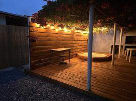 Dulce Linas Jacuzzi, ξενοδοχείο σε Balneario Argentino