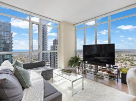 Ultra Luxurious 2.5 Bedroom 2 Full Bathroom 1 Parking Condo Near SQ1 Striking Views, hotel v destinaci Mississauga