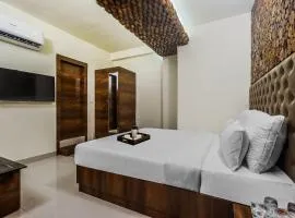 Super Townhouse Marina