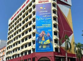 Hotel Yt Midtown Kuala Terengganu، فندق في كوالا ترغكانو