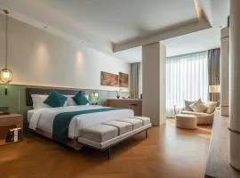 Oriental Elegant Hotel