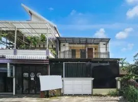 OYO 95035 Harmony Guest House Syariah Sawojajar