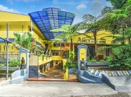 OYO 95043 Guest House Adel's