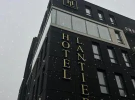 Hotel Lantier & Swimming Pool Zone