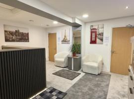 Heathrow Travellers Hub, отель в городе Хаунслоу