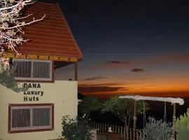 Dana luxury huts