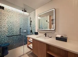 Hyatt Place Ha Long Bay, Bai Chay