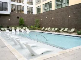 Anthem House Huntsville MidCity, powered by Placemakr