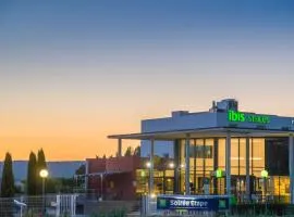 ibis Styles Pertuis Portes du Luberon