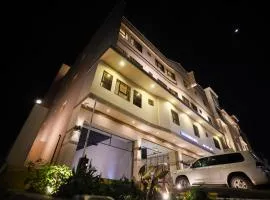 Emaar Rsoukh Hotel - فندق إعمار رسوخ