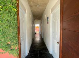 Hostal Luz Del Valle, ξενοδοχείο σε Santa Barbara de Samana