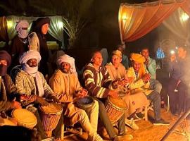 Moroccan Desert Camp – hotel w mieście Merzouga