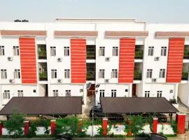 The Mason by Trovardig Guzape