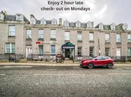 Brentwood Aberdeen City Centre near Union Street