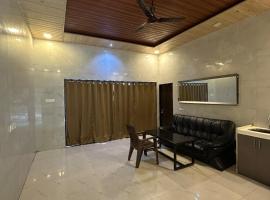 Atlantis villa 3BHK with private pool, hotel v Bombaji