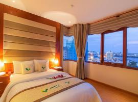 MOONLIGHT Hotel & Spa- Best skyline view in Da Nang city center, hotel sa Danang