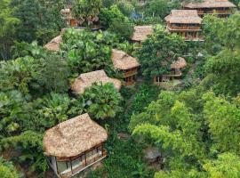 Asia Tropical Resort and Spa,位于Làng Coc的酒店