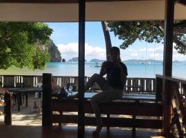 Kimura Beachfront Villas El Nido, hotel en El Nido