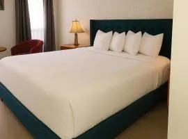 Maple Creek Motor Inn
