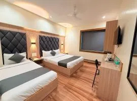 Hotel Riza - Near Nesco Exhibition Centre