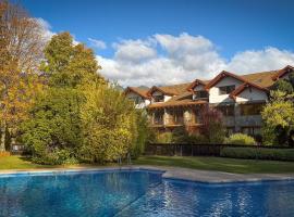 Hotel Pucon Green Park, hotel in Pucón