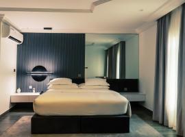 Hiro Hotel, hotel v destinaci Bamgbose