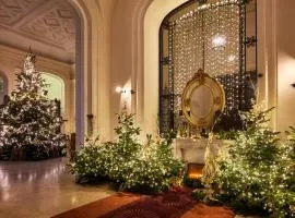 Château Jeanne & The Forest - Château de Montvillargenne