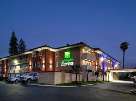 Holiday Inn Express - Santa Rosa North by IHG