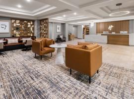 Holiday Inn & Suites Columbia NE - Ft Jackson Area by IHG, отель в Колумбии