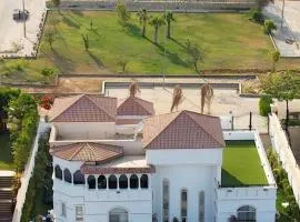 Winter Palace Malek Hotel