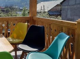 Cozy Nest Dilijan, entire home ,дом целиком, hotel en Dilijan