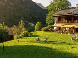 Hotel & Chalets Lampllehen